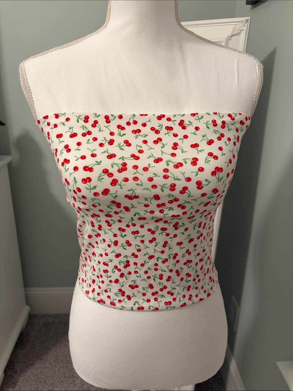 NWT PINK VS All Day cotton Cherry tube top, size S.